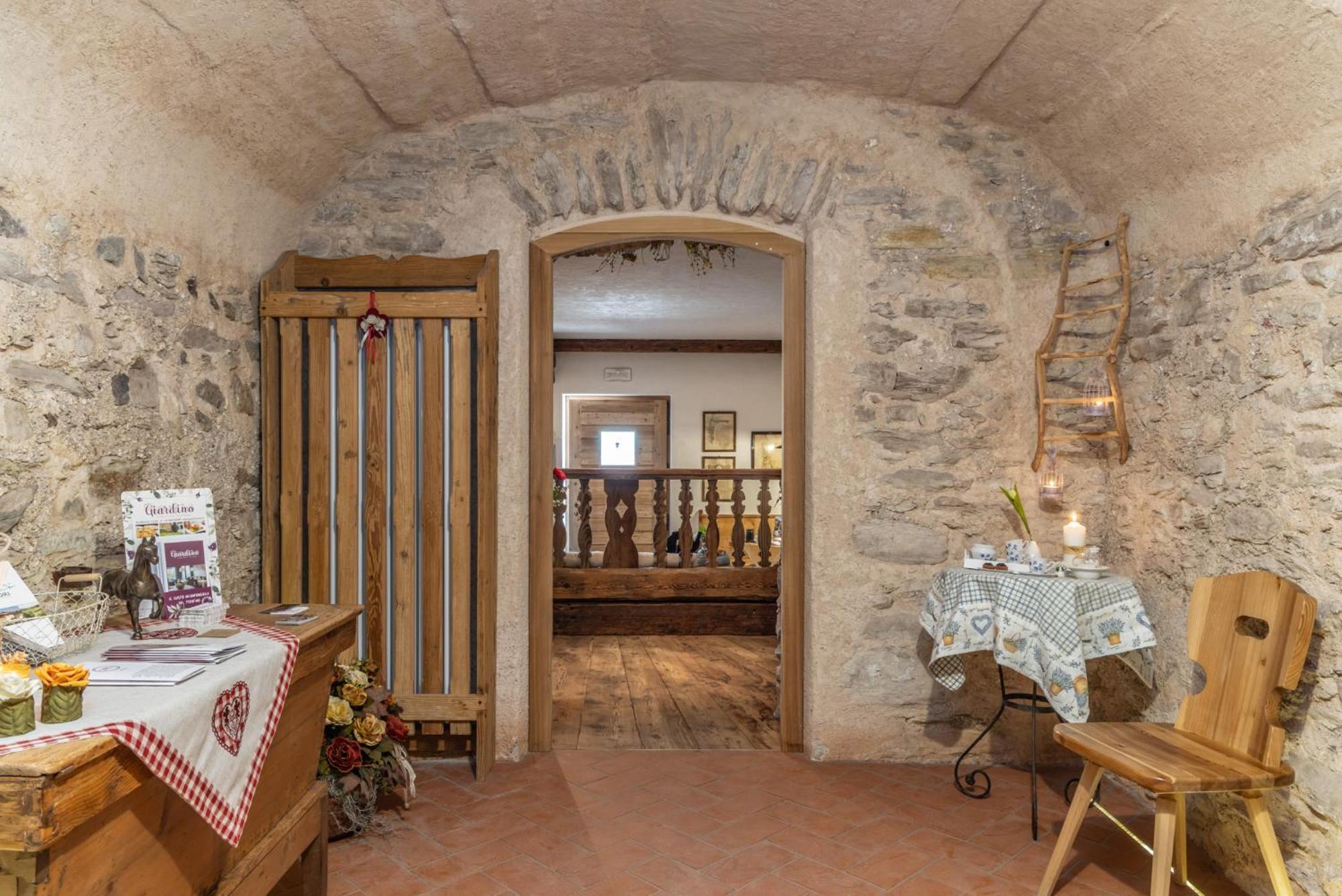 Romallo Horse House Bed & Breakfast エクステリア 写真