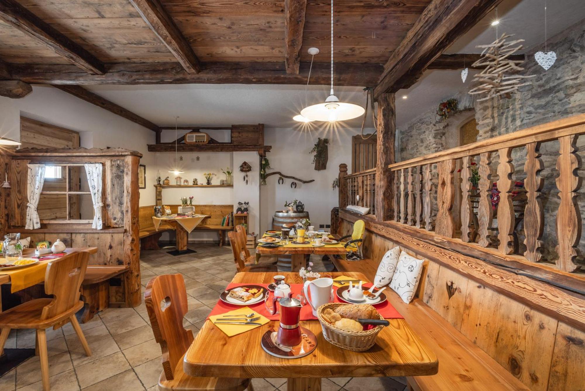 Romallo Horse House Bed & Breakfast エクステリア 写真